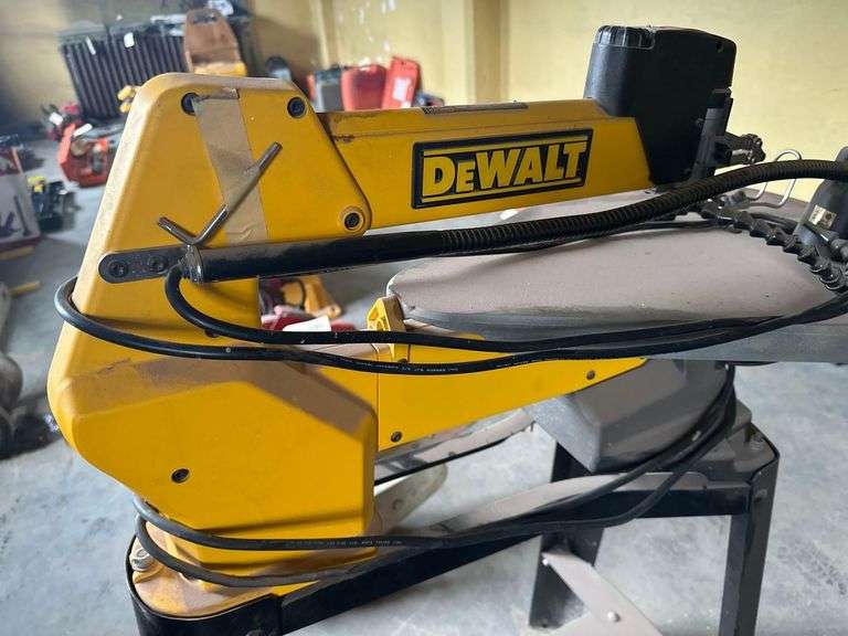 DeWalt 20in Scroll Saw - Model DW788 - Serial No. 36309 - 1PH