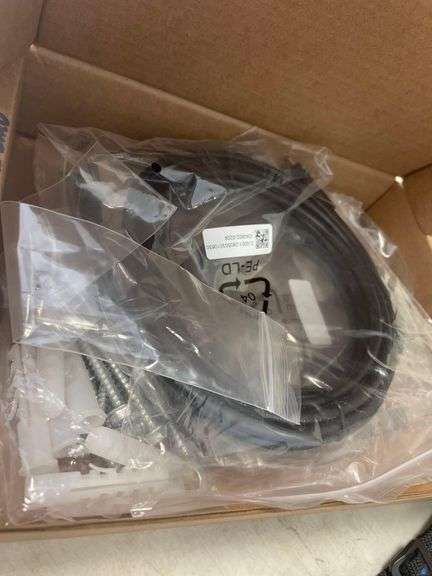 3 Vizio Replacement Power Cords 10 ft. Long . 2 Microphone Cables,3 Computer Cables