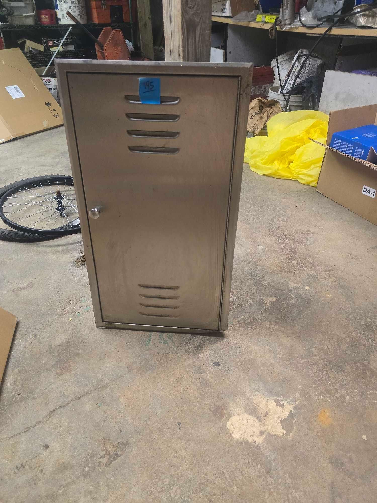 Lot image 2