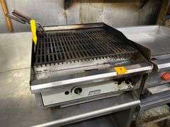 Toastmaster Pro-Series 2 Burner Countertop Grill - Natural Gas