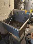 Stainless Steel Hand Sink - 27in x 24in x 25in