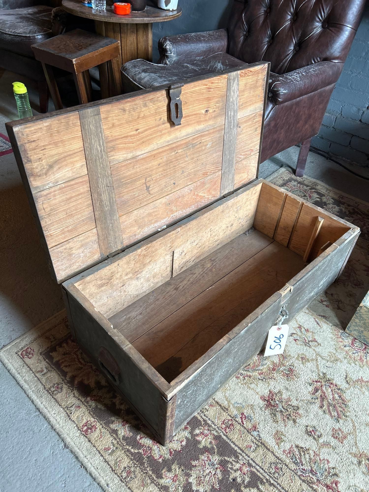 Lot image 8