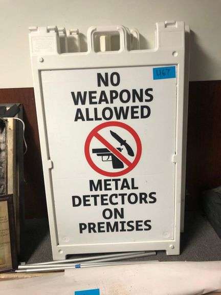 3 Large Folding Signs
