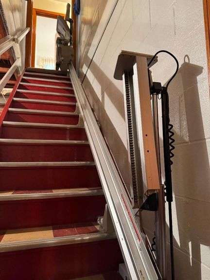 Bruno model 3000 Chair Lift - Straight Rail - approx. 15' - 14/15 Stairs - Very Lightly Used - Runs Smooth