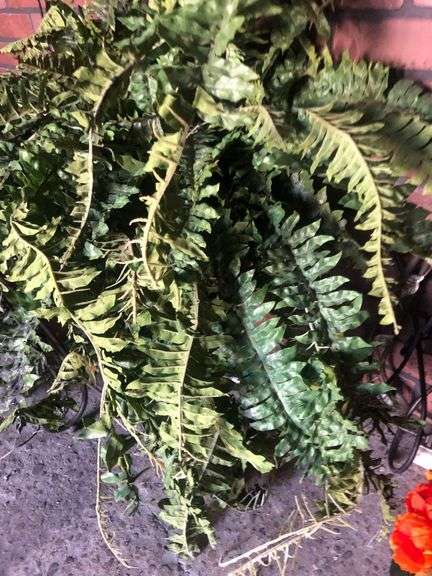 Water Fountain Dispay on Stand with Faux Plants