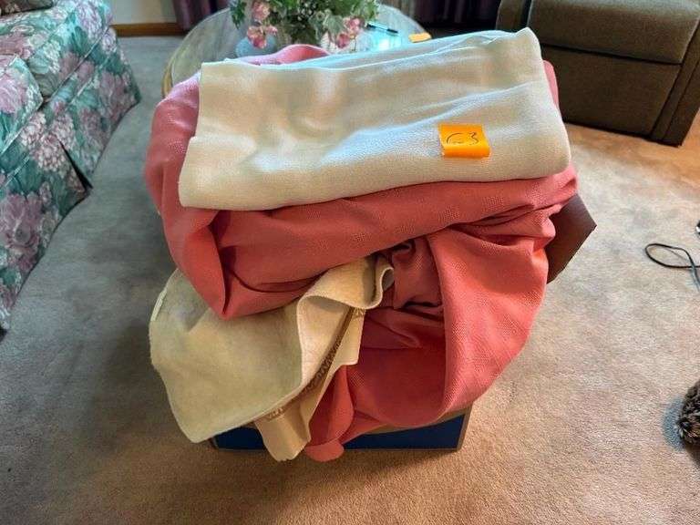 Lot of Linens