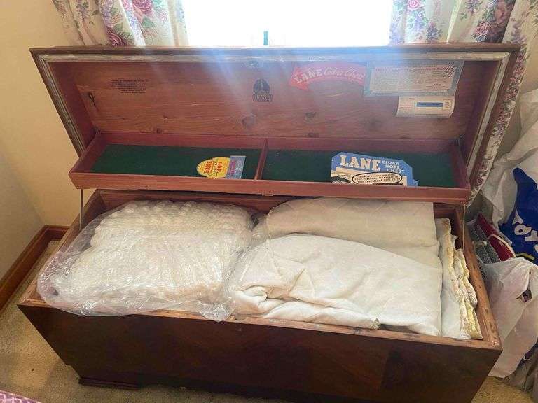 Lane Cedar Chest and Linens