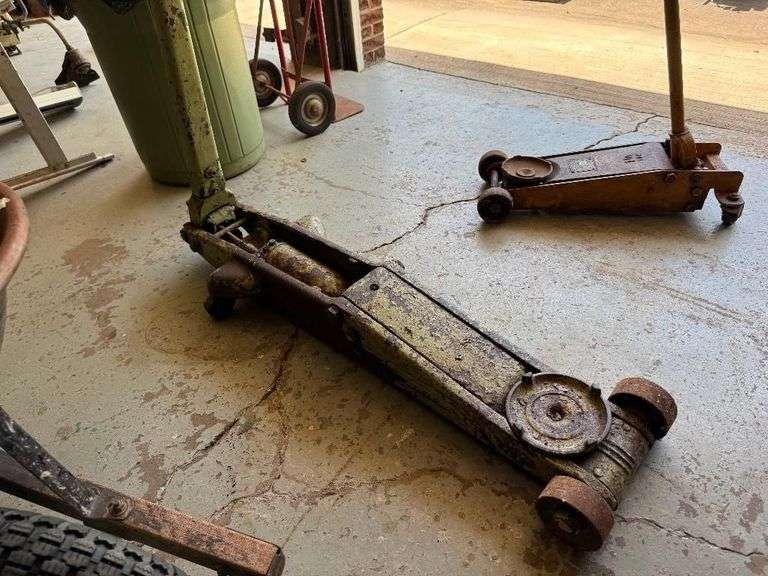 Vintage Heavy Duty Floor Jack