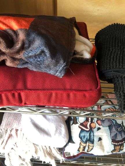 5ft Metal Wire Shelf with 4 Shelves, Blankets and Pillows
