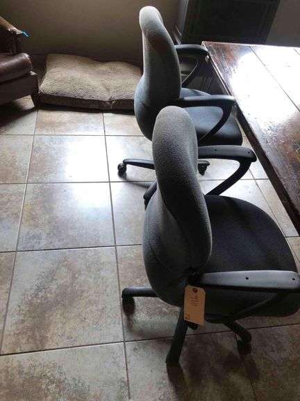 2 Blue Office Chairs with Wheels and Adjustable Height