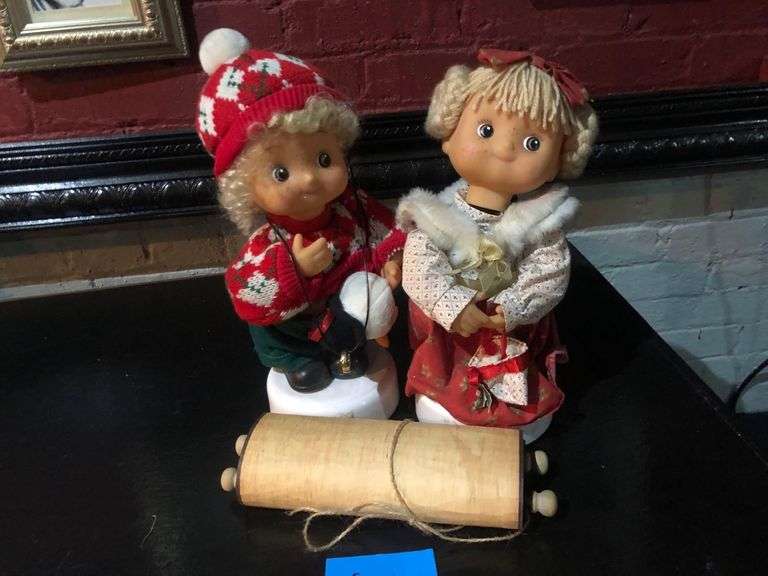 2 Baby Doll Decorations and Blank Scroll