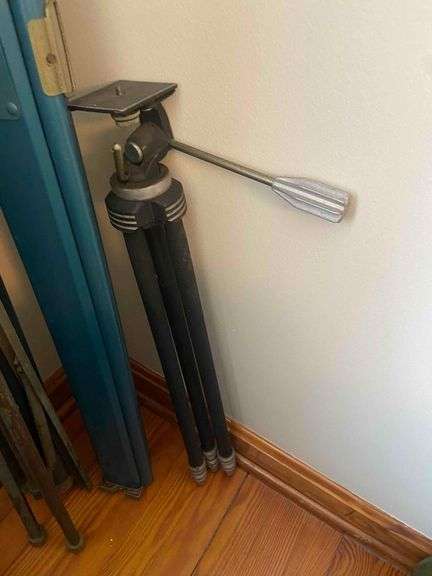 Projector Screens