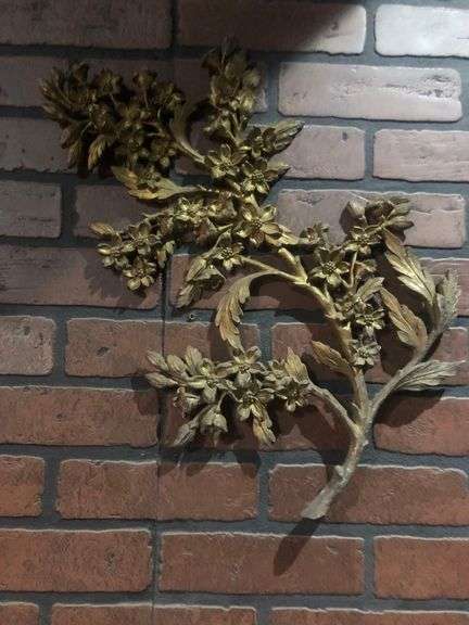 3 Decorative Wall Ornaments and Small Wall Stand
