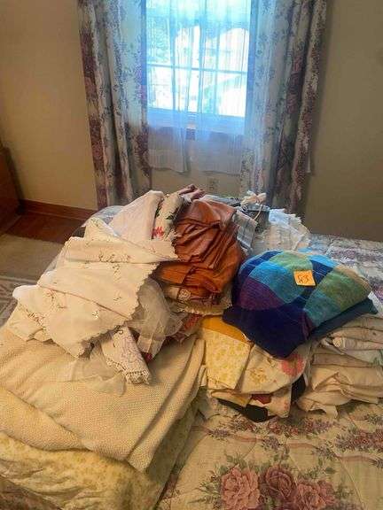 Lot of Linens