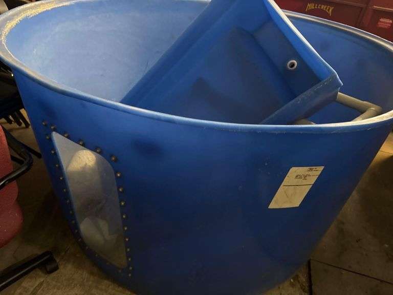 5’ Round - 3’ Deep Plastic Dunk Tank
