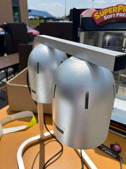 Two-Bulb Food Warmer
