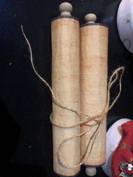 2 Baby Doll Decorations and Blank Scroll