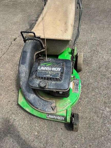 Lawn Boy Gold Series Self-Propelled Push Mower with Bagger