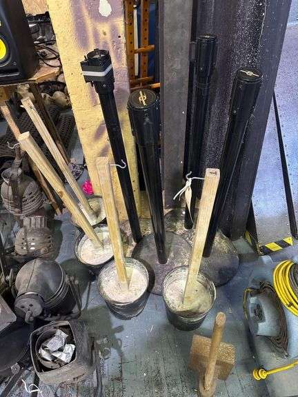 8 Barrier Poles