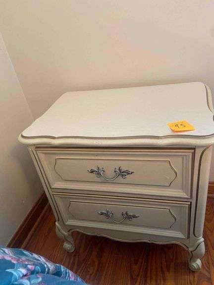 2 Pieces - Henry Link French Provincial 3 Drawer Dresser 31x19 and Matching 2 Drawer Night Stand 16x23