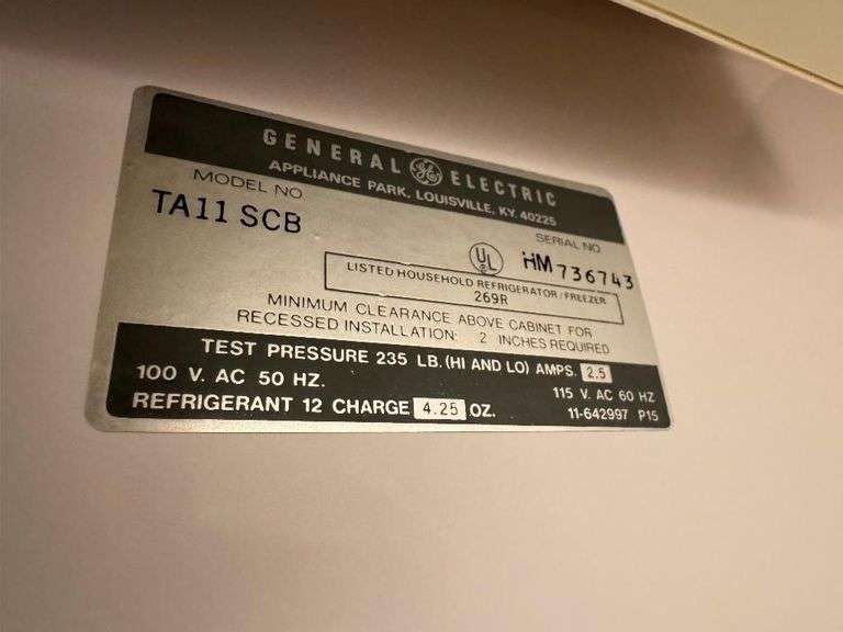 General Electric model no TA11 SCB Refrigerator with Freezer