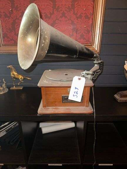 Thomas Home Phonograph