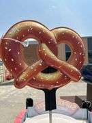 J&J Snack Foods Model 2000 Pretzel Display Case