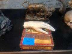 Bear Fighting Buffalo Decor, False Hand, 2 Wooden Boxes