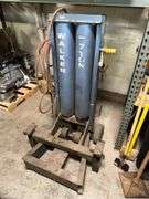 Walker 7 Ton Pneumatic Bumper Jack - Model 93692 - Serial No. 692K08200
