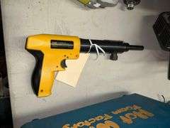 DeWalt P2201