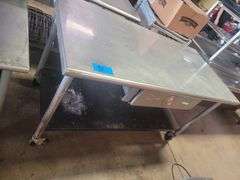 5ft L 33 H Stainless Steel Rolling Prep Table