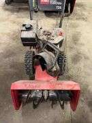 Toro 724 24in Snow Thrower - Model 38072 - Serial No. 8901548