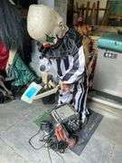 Animated Killer Clown Prop w/ Pyle Pro PVAMP20 Guitar Amp - 44in Tall