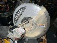Chicago Electric 10in Compound Miter Saw - Model 61972 - 120V