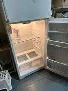 Hot Point Refrigerator 29in x 28in x 67in