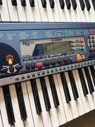 Lot of 5 Electronic Yamaha Keyboards
