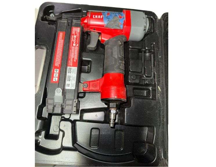 Craftsman Air Nailer With Case