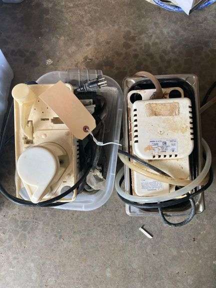 2 Water Pumps