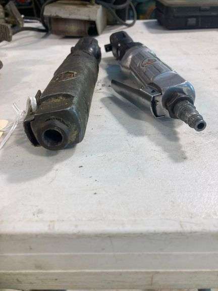 2 Pneumatic Ratchets