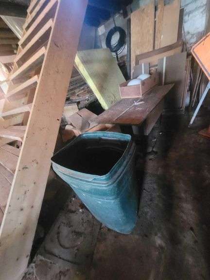 Contents of CORNER- Garbage Can - Globes - Various Wood image