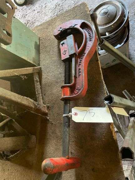 Pipe Cutter