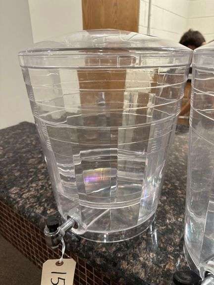 2 Beverage Dispensers - Approx. 1.5Gal