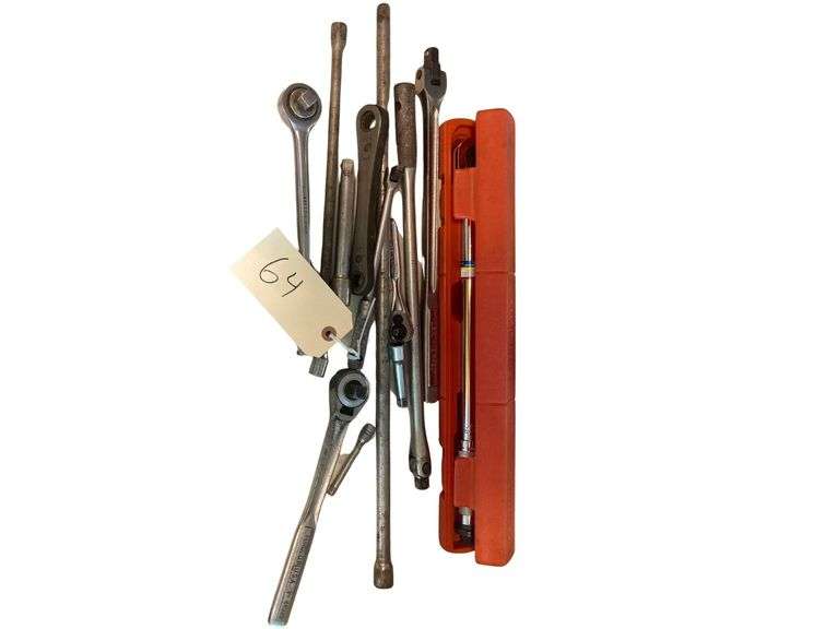 Various Sized Ratchets image