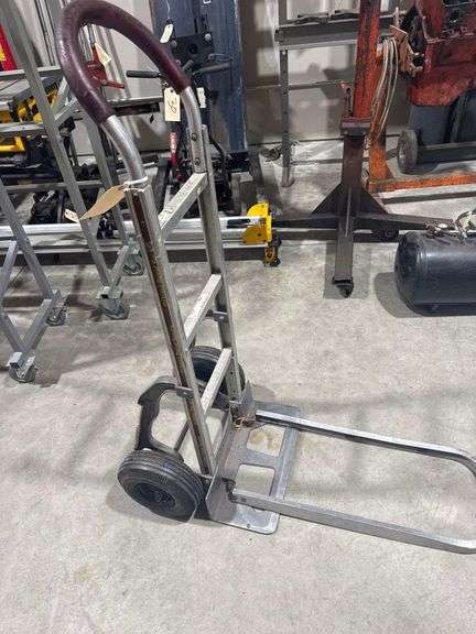 Magliner UPS Dolly with Fold Out Bar image