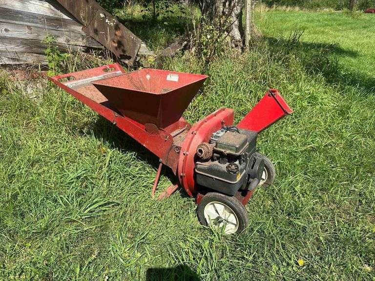 MTD Chipper/Shredder - 5HP Engine