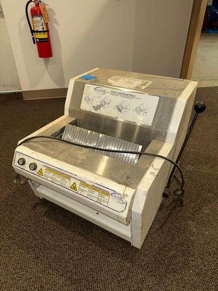 Oliver Front Load Bread Slicer - Model 732-R - Serial No. 183278 - 1PH - 24in x 30in x 21in