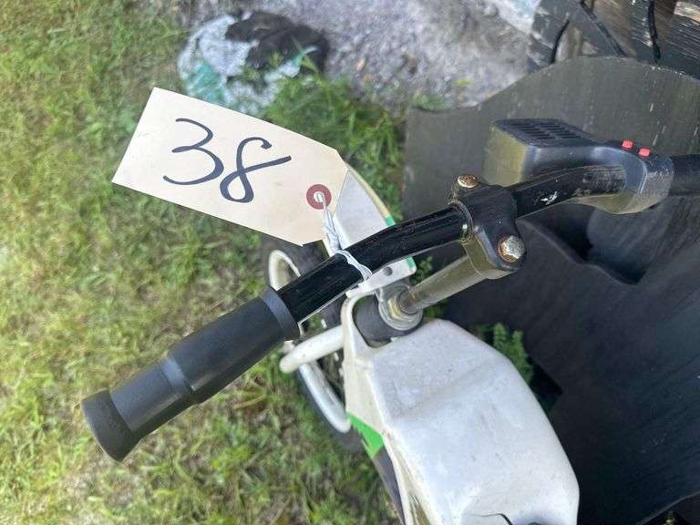 Roadmaster Pedal Dirt Bike