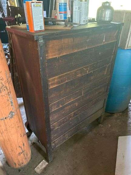 Wooden Dresser and Contents - 21in x 34in x 46in