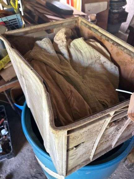 50 Gallon Barrel with Wood Scraps and Plastic Bin, 15in x 20in x 14in with Rags image