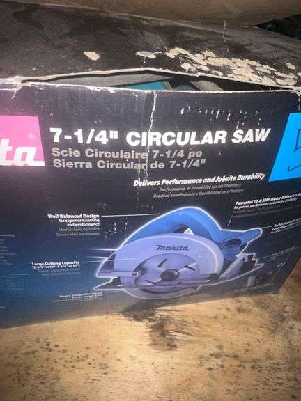 Makita Corded Electric Saw